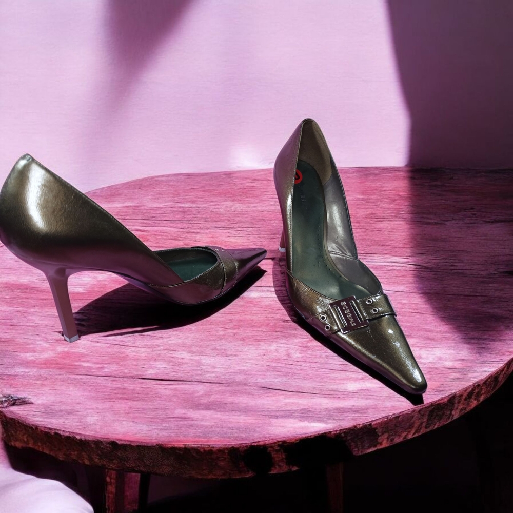 Elegant Green Pointed Toe Heels